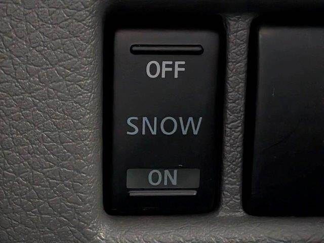 NISSAN NV350 CARAVAN 2016