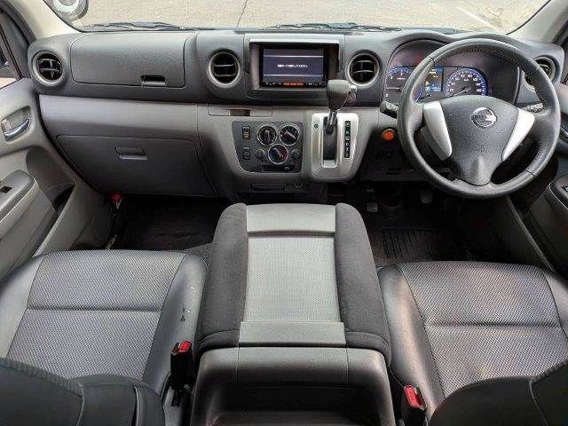 NISSAN NV350 CARAVAN 2017