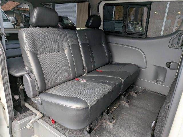 NISSAN NV350 CARAVAN 2017