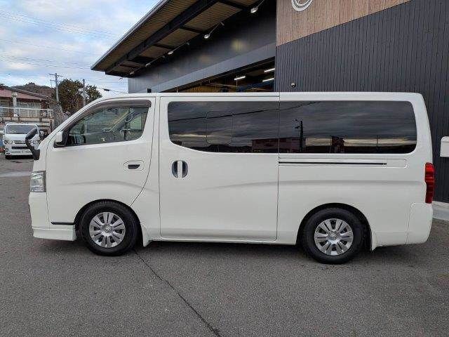 NISSAN NV350 CARAVAN 2017