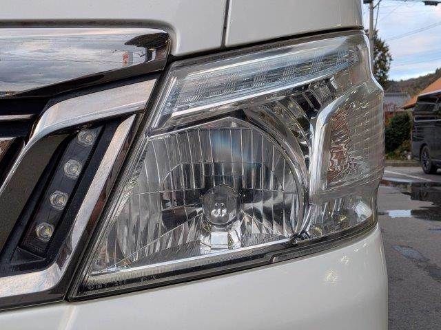 NISSAN NV350 CARAVAN 2017