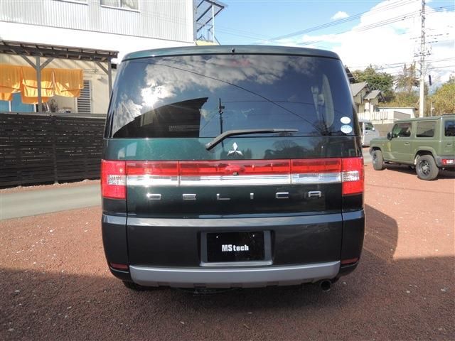 MITSUBISHI DELICA D:5 4WD 2009