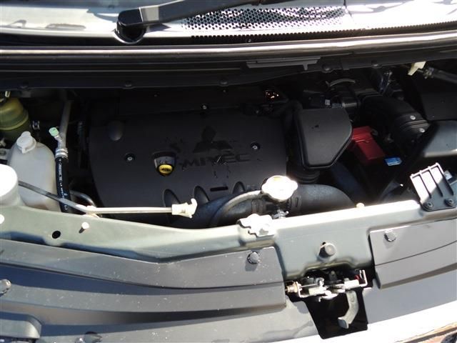 MITSUBISHI DELICA D:5 4WD 2009