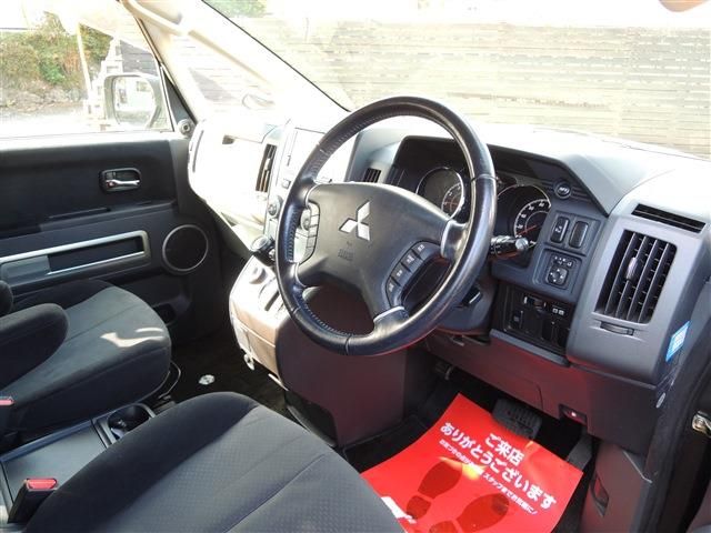 MITSUBISHI DELICA D:5 4WD 2009