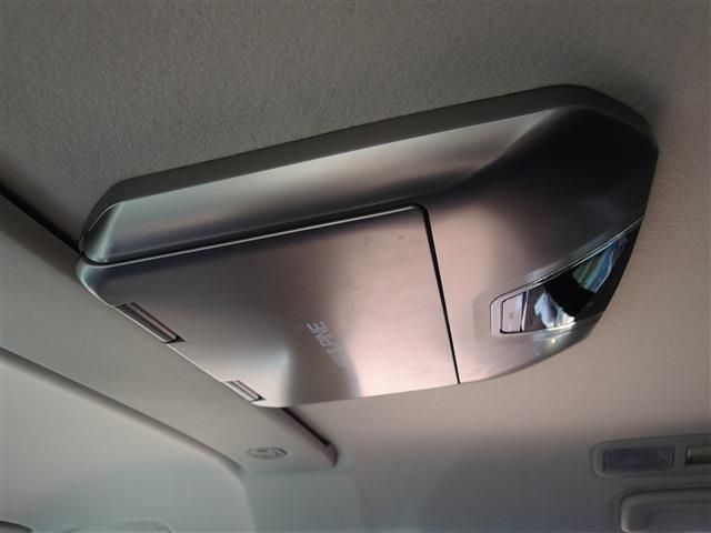 MITSUBISHI DELICA D:5 4WD 2009