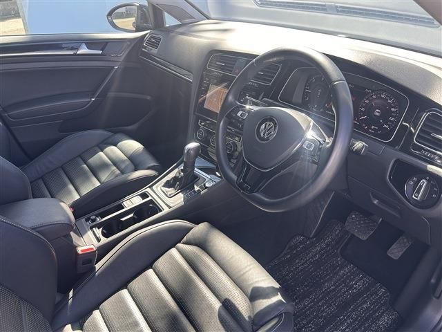 VOLKSWAGEN VOLKSWAGEN GOLF VARIANT 2020
