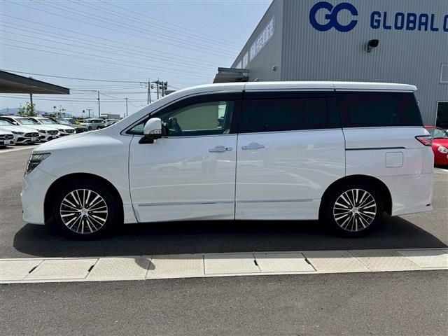NISSAN ELGRAND 2021