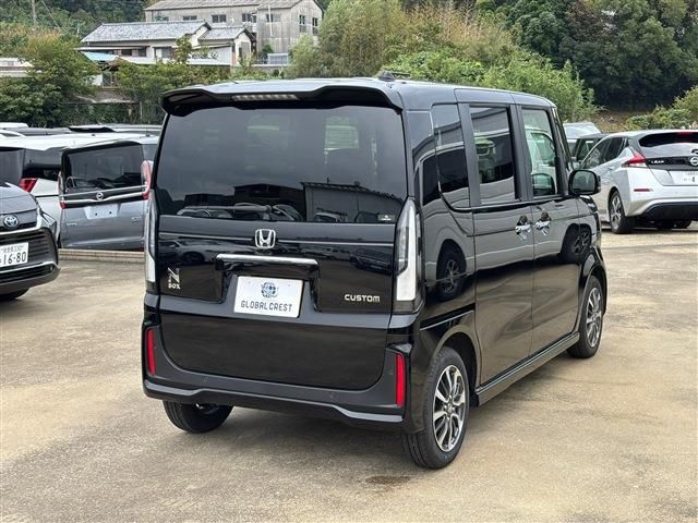 HONDA N BOX CUSTOM 2024