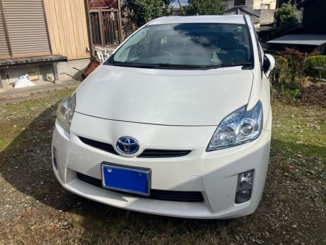 TOYOTA PRIUS 2011