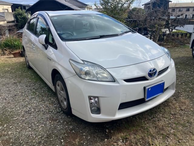 TOYOTA PRIUS 2011