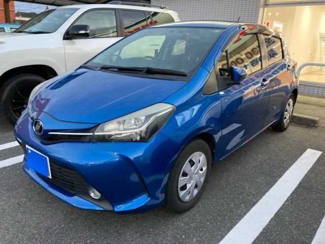 TOYOTA VITZ 2015