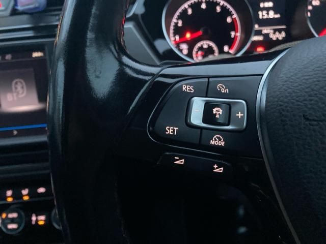 VOLKSWAGEN VOLKSWAGEN GOLF TOURAN 2017