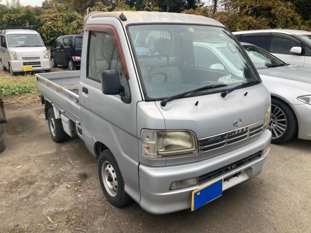 DAIHATSU HIJET truck 2004