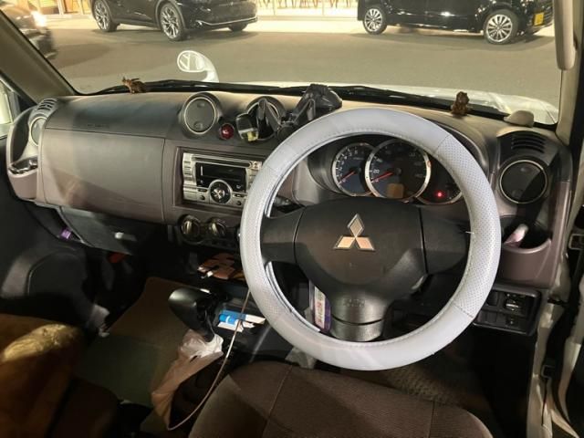 MITSUBISHI PAJERO MINI 2011