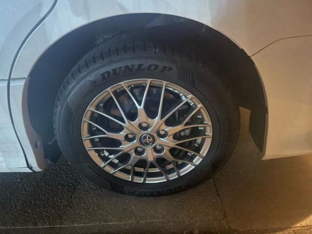 TOYOTA NOAH HYBRID 2018