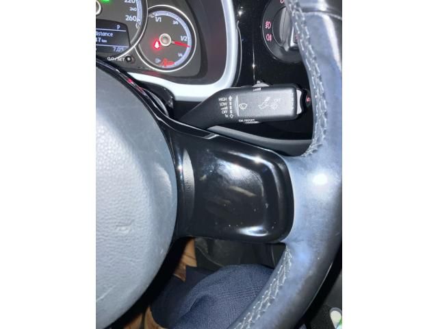 VOLKSWAGEN VOLKSWAGEN The BEETLE 2017