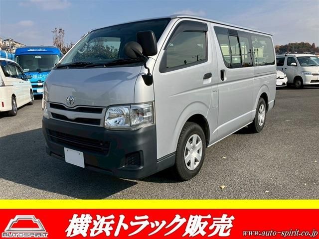 TOYOTA HIACE van 4WD 2013