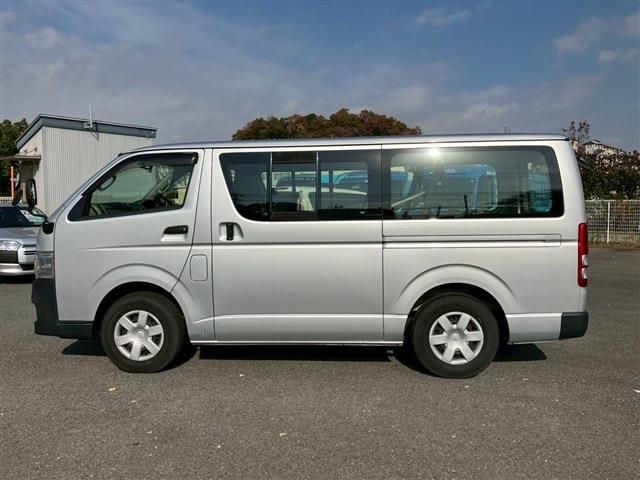 TOYOTA HIACE van 4WD 2013