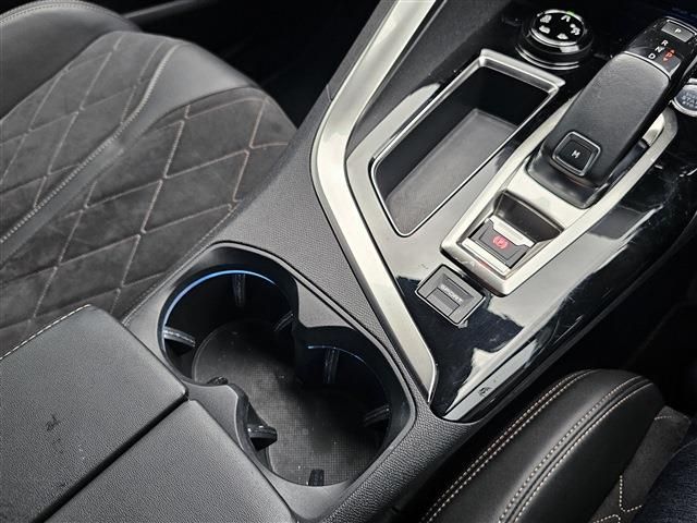 PEUGEOT PEUGEOT 3008 2018