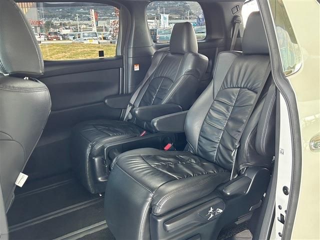 TOYOTA VELLFIRE 2022