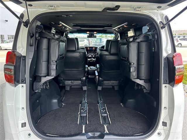 TOYOTA VELLFIRE 2022