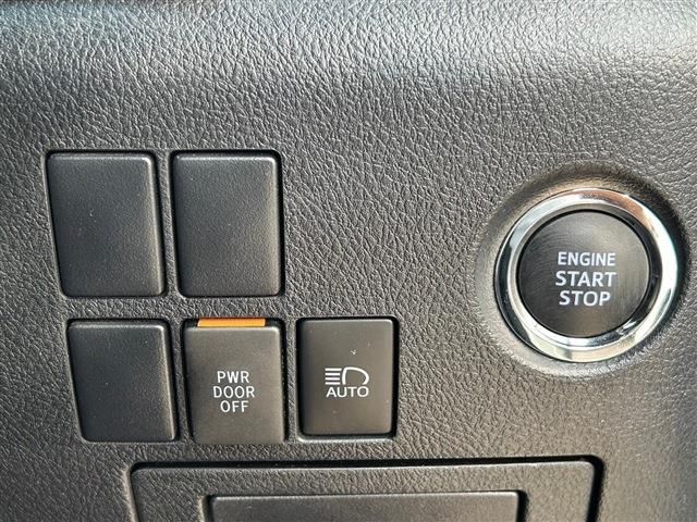 TOYOTA VELLFIRE 2022