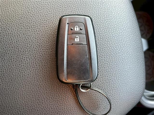 TOYOTA RAV4 2WD 2021