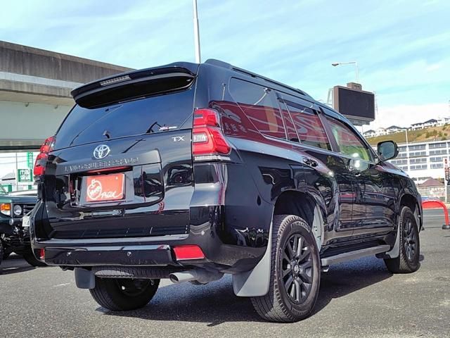 TOYOTA LANDCRUISER PRADO 2023