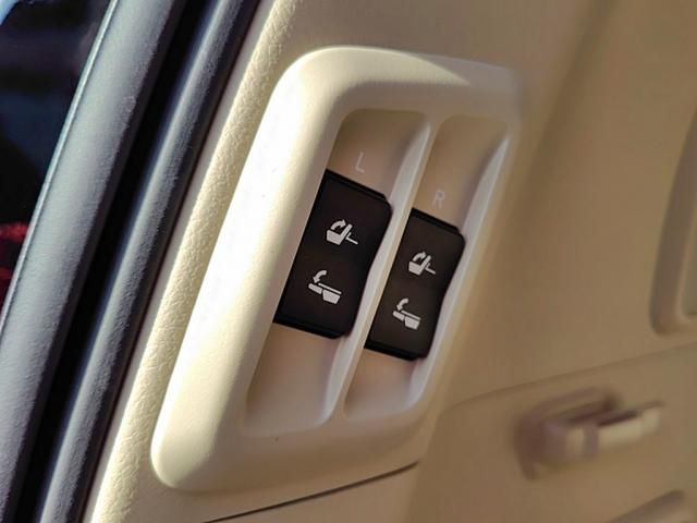 TOYOTA LANDCRUISER PRADO 2023