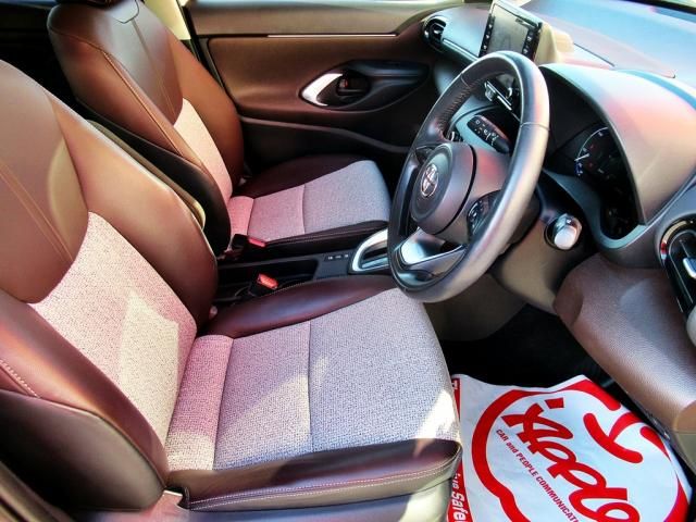 TOYOTA YARIS CROSS HYBRID 2021