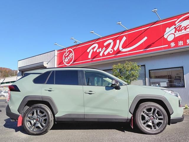 TOYOTA RAV4 4WD 2025