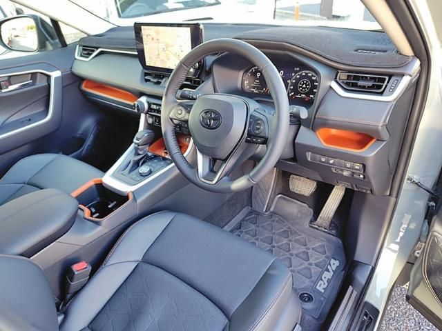 TOYOTA RAV4 4WD 2025