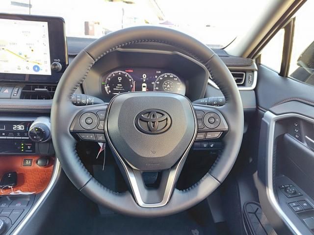 TOYOTA RAV4 4WD 2025