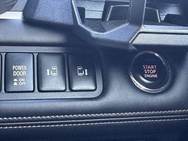 MITSUBISHI DELICA D:5 4WD 2020