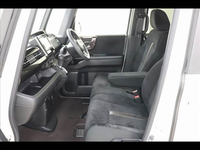 HONDA N BOX CUSTOM 2019