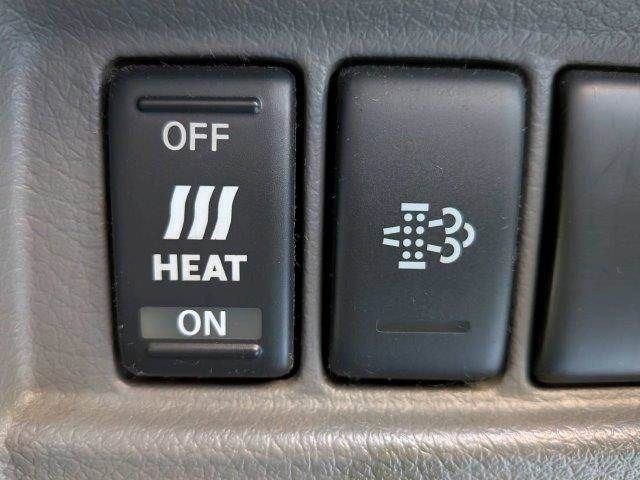 NISSAN NV350 CARAVAN 2013