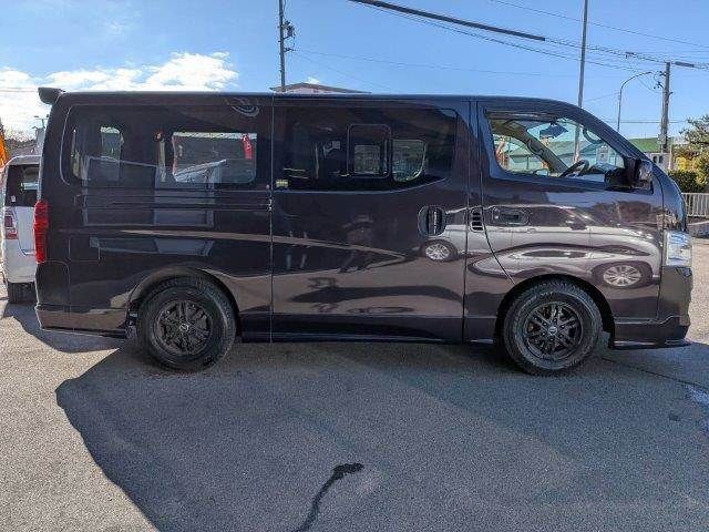 NISSAN NV350 CARAVAN 2013