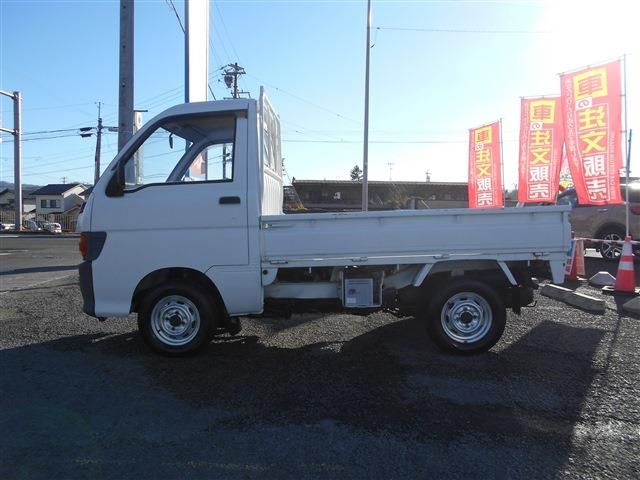 DAIHATSU HIJET truck 4WD 1995