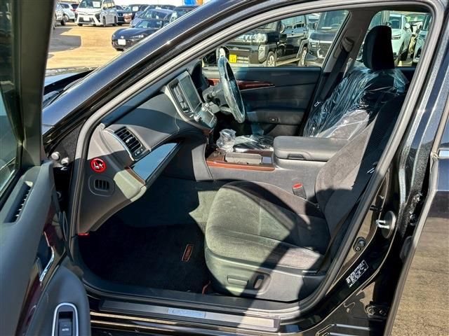 TOYOTA CROWN sedan hybrid 2015