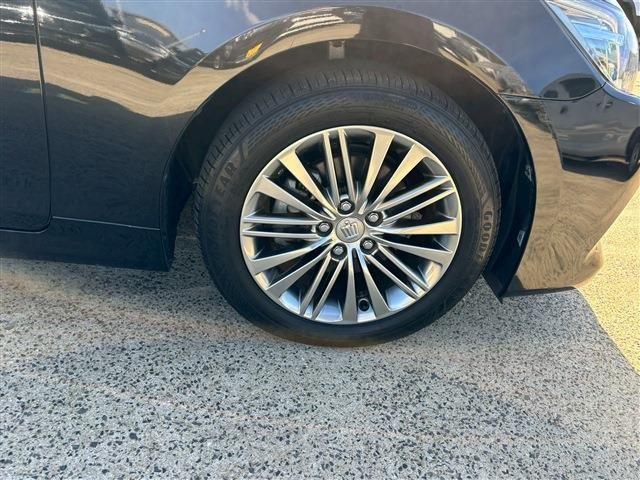 TOYOTA CROWN sedan hybrid 2015