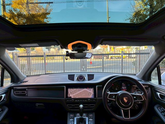 PORSCHE PORSCHE Macan 2020