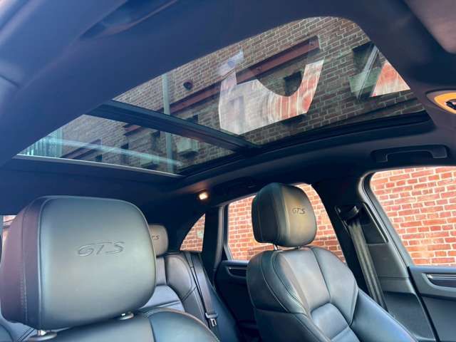 PORSCHE PORSCHE Macan 2020