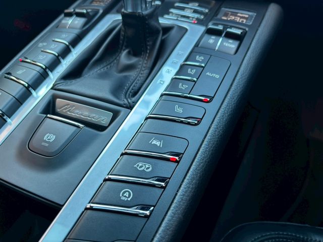 PORSCHE PORSCHE Macan 2020