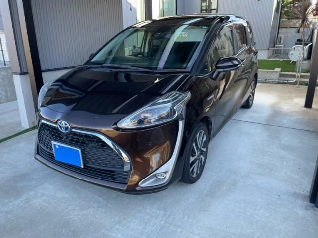 TOYOTA SIENTA HYBRID 2019