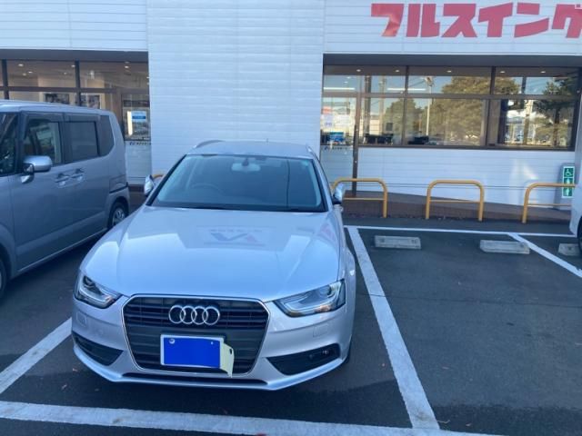 AUDI AUDI A4 AVANT 2013