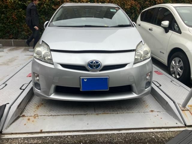 TOYOTA PRIUS 2010