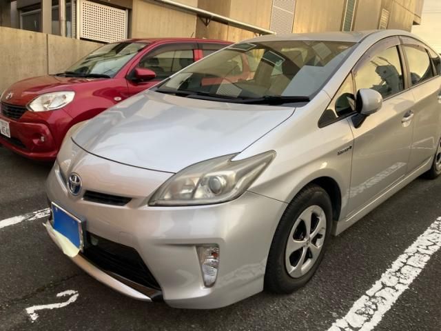 TOYOTA PRIUS 2012