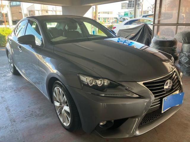 TOYOTA LEXUS IS300h 2016