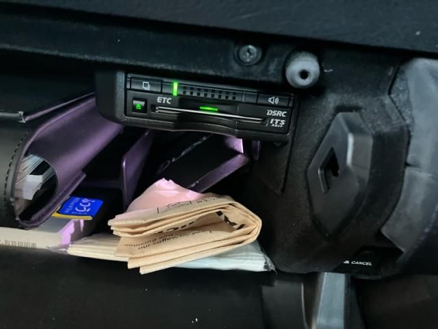 TOYOTA LEXUS IS300h 2016