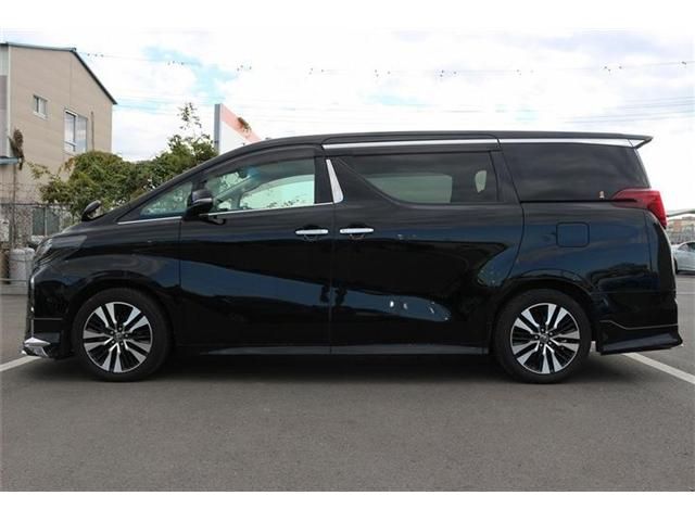 TOYOTA ALPHARD 2018